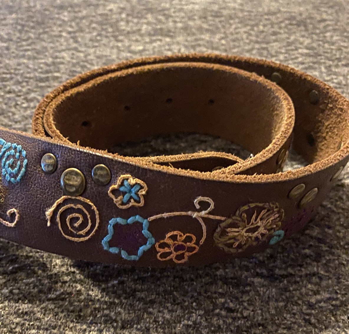 Lucky Brand Brown Tan Leather Embroidered Floral Belt Boho  display picture 2