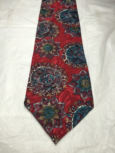 WEMBLEY MEN'S TIE RED WITH BLUE GREEN BROWN GRAY 4 X 58 - Picture 2 of 4