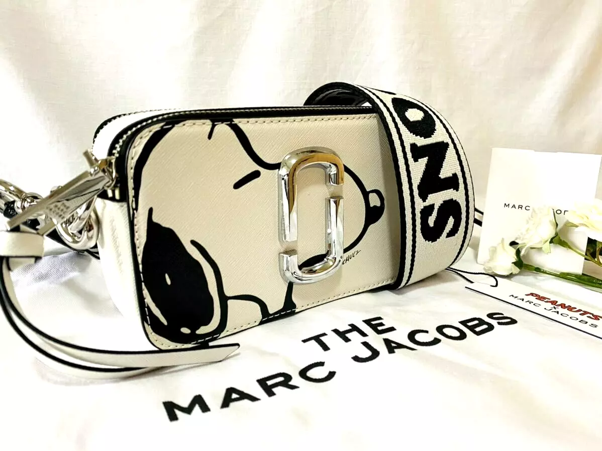 Marc Jacobs Peanuts x The Snapshot Bag - White on Garmentory