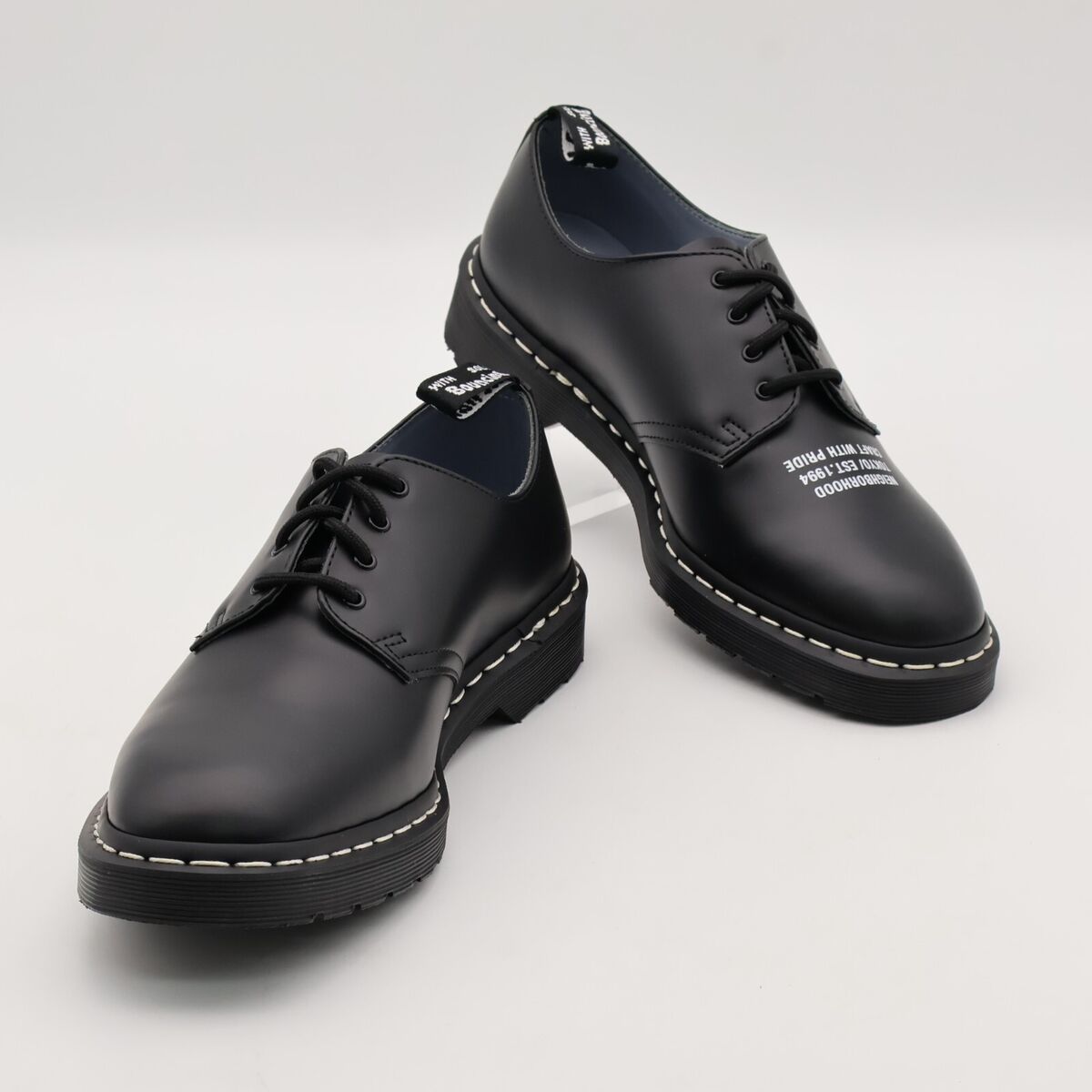 32235001 NEIGHBORHOOD Dr.Martens Smith 4 Hole Black (Men's 32235001 NEIGHBORHOOD Dr.Martens Smith 4 Hole Black (Men's
