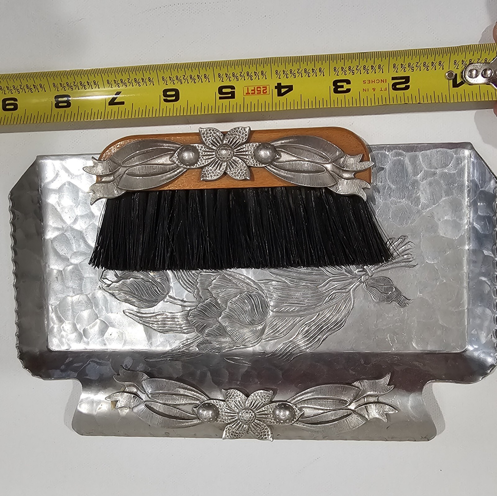 VTG Rodney Kent Creations Hand Wrought, 444,Silent Butler Crumb Tray & Brush /34