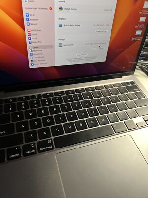 Apple MacBook Air 13.3'' (256GB SSD, Intel Core i3-1000NG4, 1.10 GHz, 8GB RAM)...