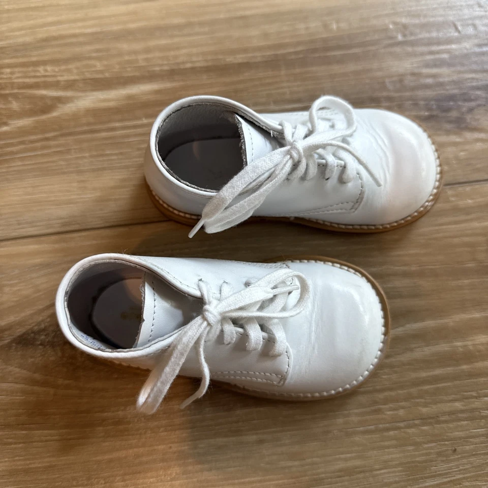Zapatos para caminar unisex vintage para bebé niño pequeño talla 4D hechos en EE. UU. suelas de cuero de colección Foto 2 de 4