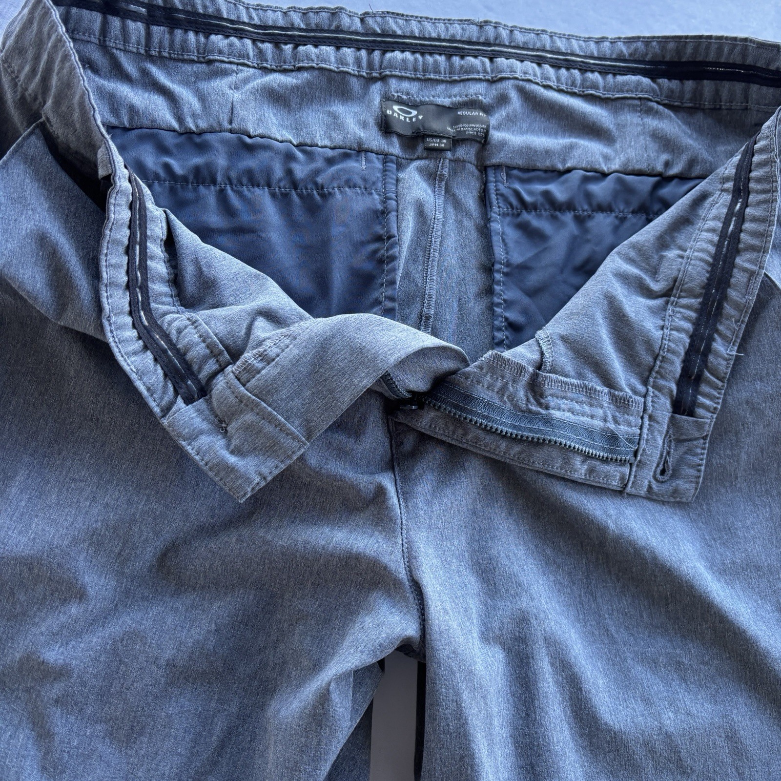 Oakley Regular Fit Performance Pants Heather Gray… - image 4