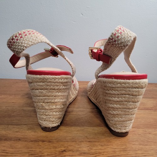 Alpargatas de cuña Isaac Mizrahi rojas y beige con textura Micah talla 10 - Imagen 10 de 11