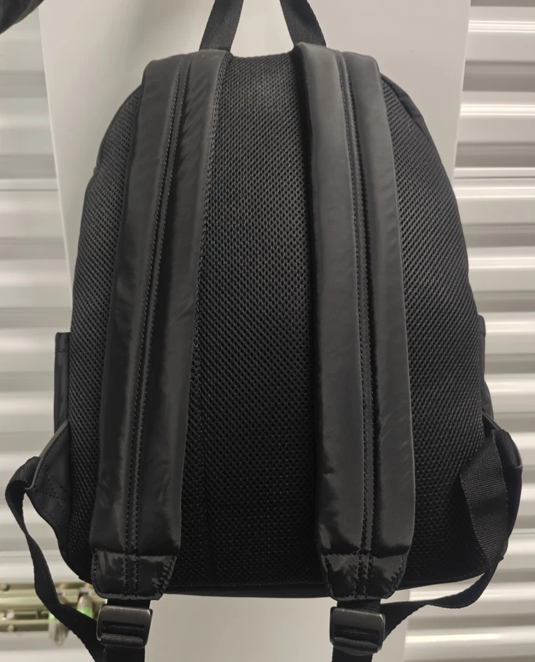 Рюкзак Guess черный джекпот - Изображение 2 из 4