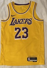 Ultimate Los Angeles Lakers Collector and Super Fan Gift Guide 51