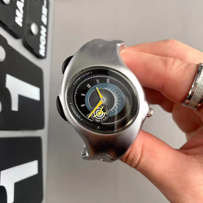 Alien Twisted Y2K Watch – Retro Digital Stainless Steel Wristwatch