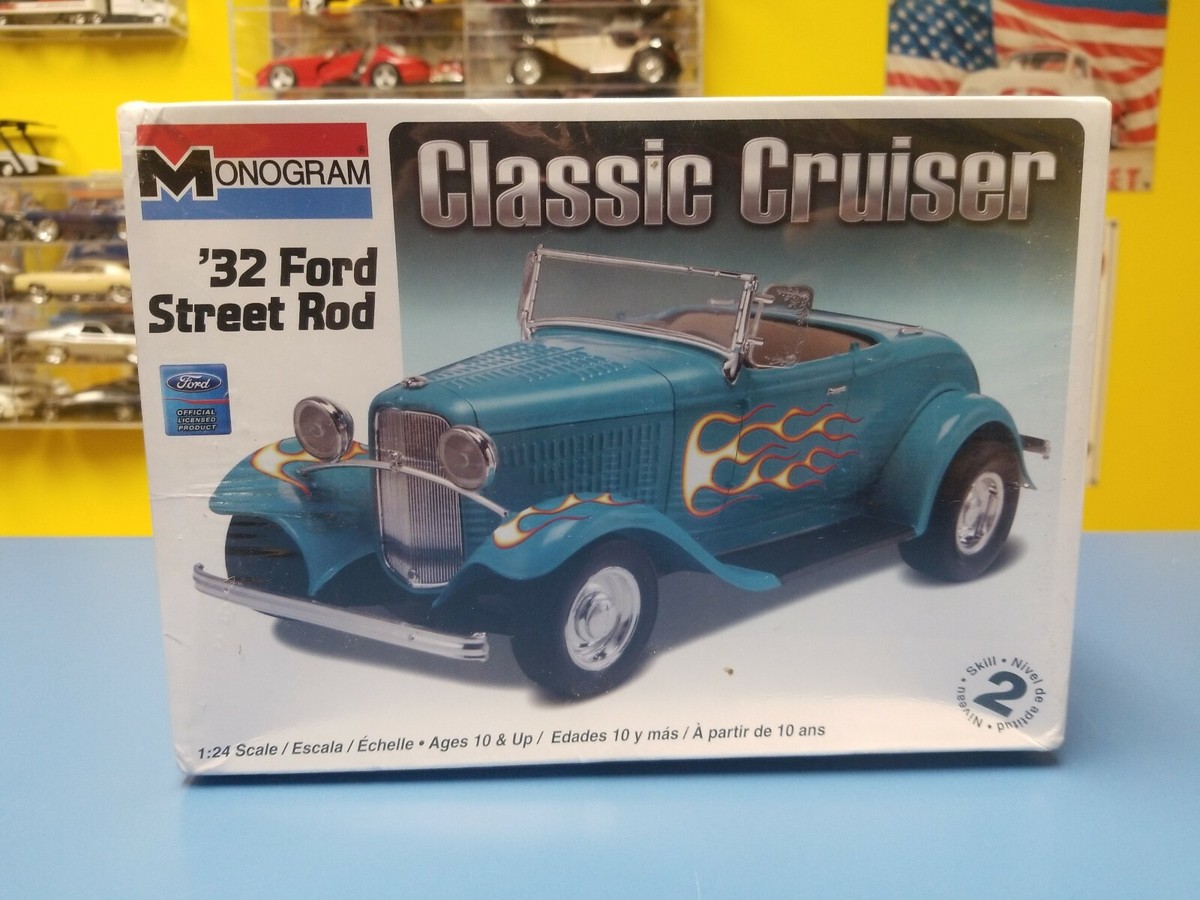 MONOGRAM '32 FORD STREET ROD CLASSIC CRUISER 