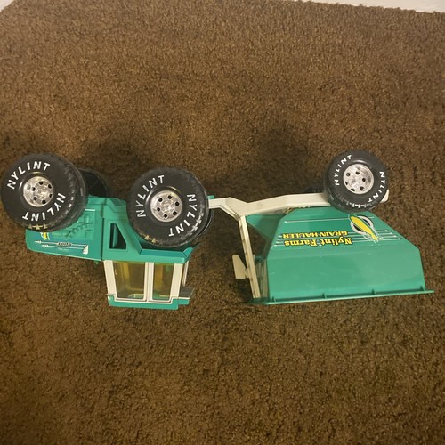 Vintage 1996 NYLINT Farms Green Tractor Metal Plastic w/ Grain Hauler Trailer - Picture 7 of 21