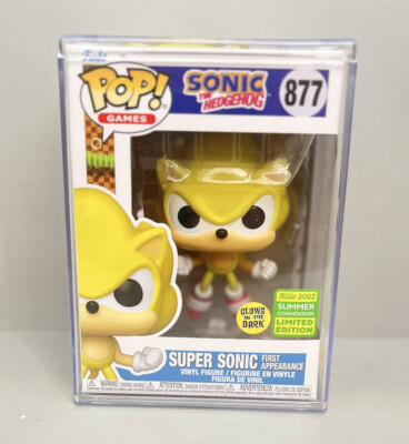 Funko Pop Games Super Sonic Shared Exclusive 877 GITD 2022 SDCC IN-HAND