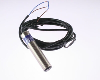 XU5M18MB230 TELEMECANIQUE SENSOR
