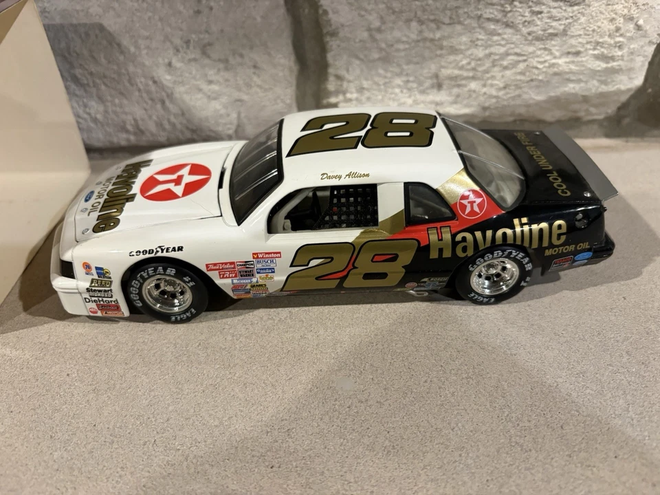 DAVEY ALLISON 1987 ORIGINAL #28 HAVOLINE STAR “AÑO NOVATO” FORD T-BIRD 1/24 CWC Foto 2 de 2
