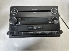 Audio Equipment Radio AM-FM-6 CD-MP3 Player Fits 09-10 MKX 1920344