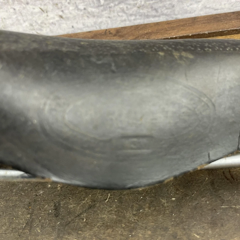 Sillín de bicicleta de cuero Wrights vintage W3N negro Inglaterra remachado asiento de bicicleta de carretera Foto 4 de 4