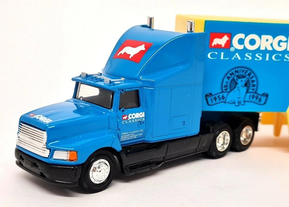 Corgi 31cms Truck American Style Mobile Roadshow Vehicle Blue Yel Diecast Truck - Image 4 of 4