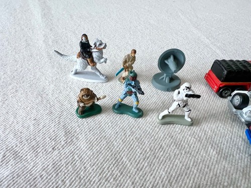 Lotto Playset Micro Macchine Galoob vintage anni 80-90 con auto e accessori - Foto 6 di 24