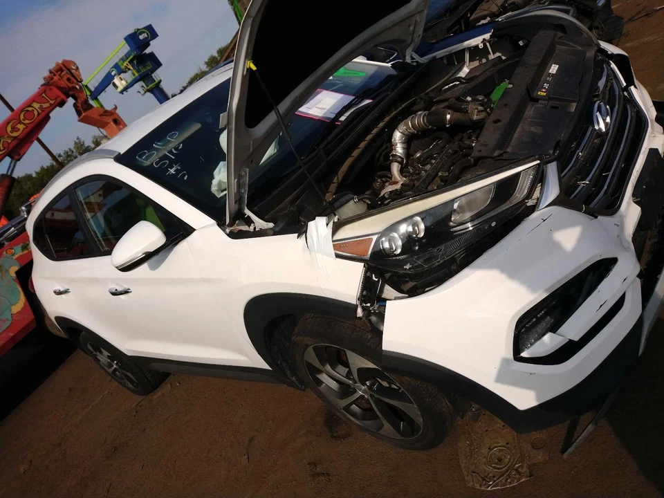 2017 Hyundai Tucson Body Control Module OEM 95400D3600 90K Miles - Image 4 of 4