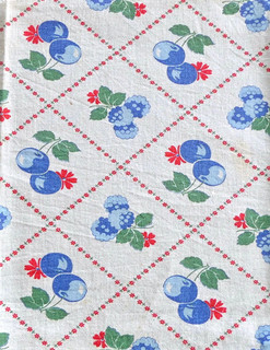 Vintage 1930s 1940s Feed Sack Fabric Novelty Berries Cherries Print 42.5x36