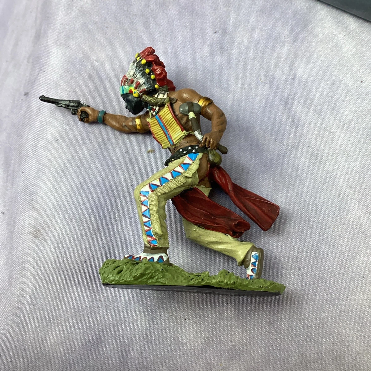 Black Hawk Custer’s Advancing Sioux HB-0106