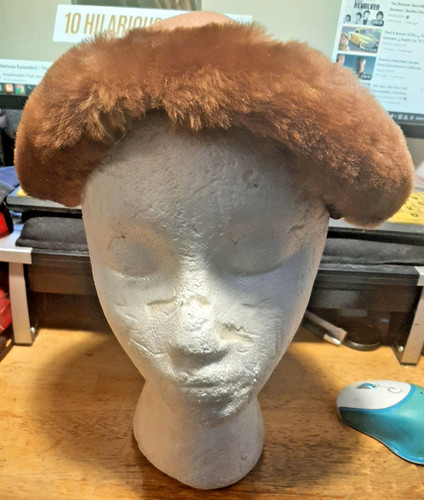 Vintage Tan Fur Trimmed 100% Wool Hat By Merrimac Hat Company w/Filene's box