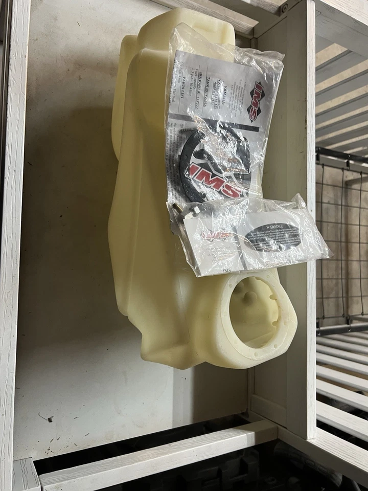 14-16 WR YZ/WR 250 450FX IMS FUEL GAS TANK  2.5 GAL & SEAT WR450F YZ450F YZ450FX - Image 2 of 2