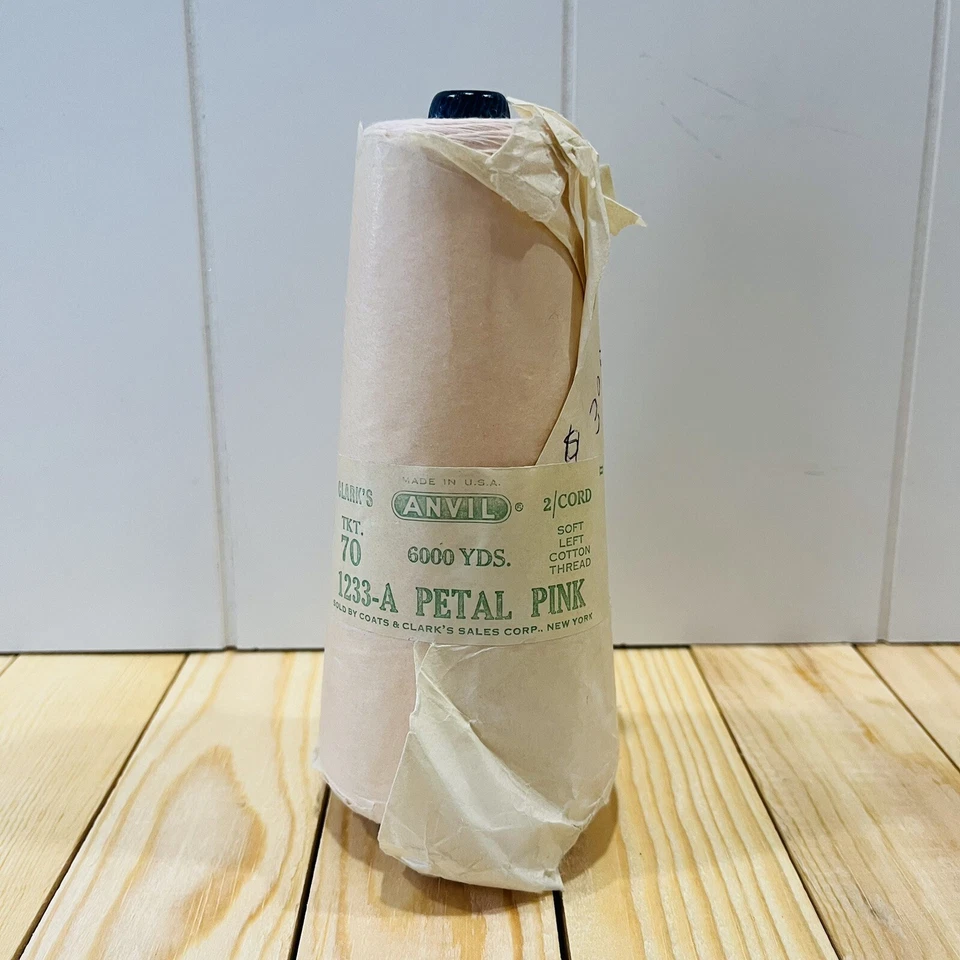 Vintage Clarks Anvil Thread Paper Wrapped Pink Cotton 6,000 Yards Each NOS Foto 2 de 4