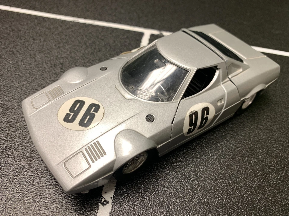 Imperfect 1:24 Diecast Car BURAGO LANCIA STRATOS  No Box AS-IS - Image 4 of 4