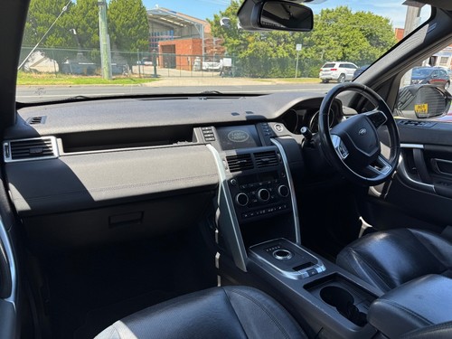 2017 Land Rover Discovery Sport TD4 HSE 90,000kms Full Books - Picture 14 of 19