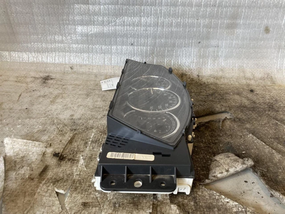 Speedometer Cluster MPH Opt UH8 Fits 05-06 ALLURE 98696 - Image 3 of 4