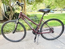 Women’s Cannondale Adventure Bike, Size Tall, Step Through, Excellent