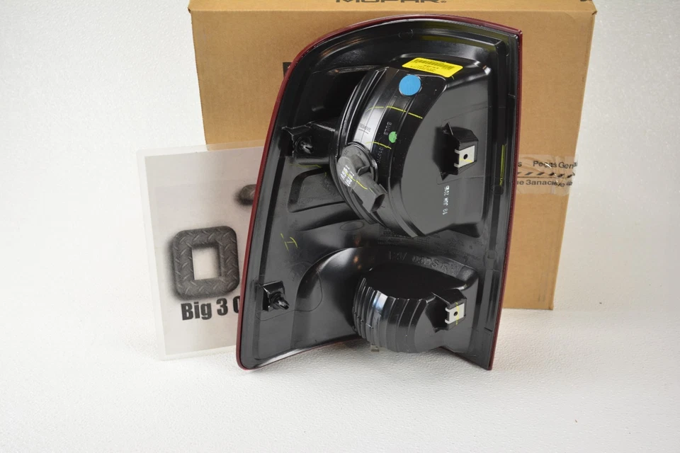 2010-2017 Dodge Ram 1500 2500 3500 RH passenger Side Tail Light Lamp new OEM - Image 2 of 3