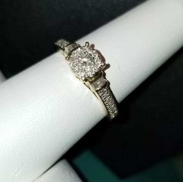 1499Kay Jewelers 10k Yellow gold Halo Diamond cluster Engagement Ring eBay