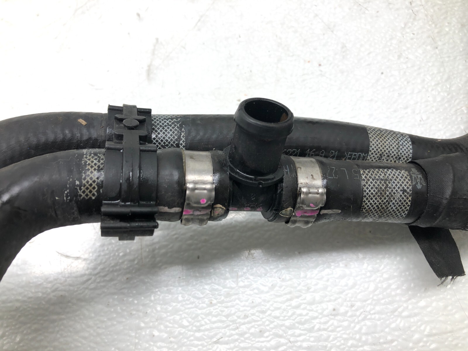 2014-2017 MASERATI GHIBLI S 3.0L V6 AUX WATER PUMP W/ HOSE OEM.