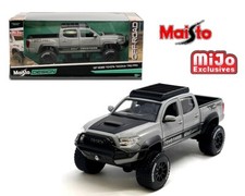 Neumáticos Maisto Toyota Tacoma TRD Off Road Toyo gris cemento 1/24