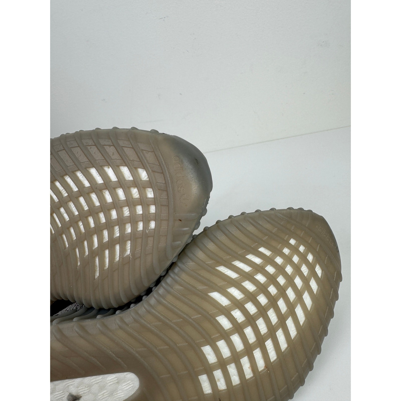 Adidas Yeezy Boost 350 V2 Men's Sneaker 7 Beluga Reflective Running Shoes GW1229 thumbnail 7