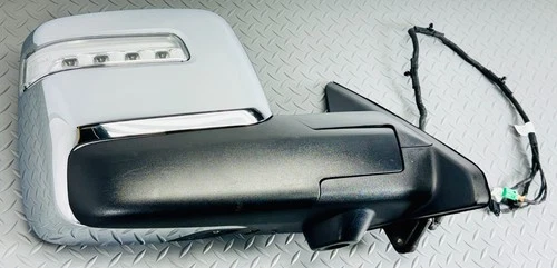 ✅19-26 RAM 1500 TOW RIGHT OUTSIDE REAR-VIEW MIRROR CAMERA CHROME POWER FOLD OEM