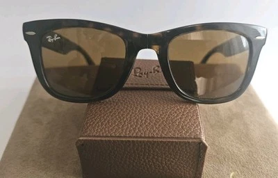 Ray-Ban RB4105 Folding Wayfarer