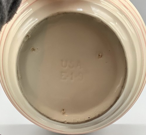 Vintage 1940’s McCoy Pottery USA E-1-9 Beehive Stoneware Bowl Pink/Blue Stripe - Picture 12 of 15