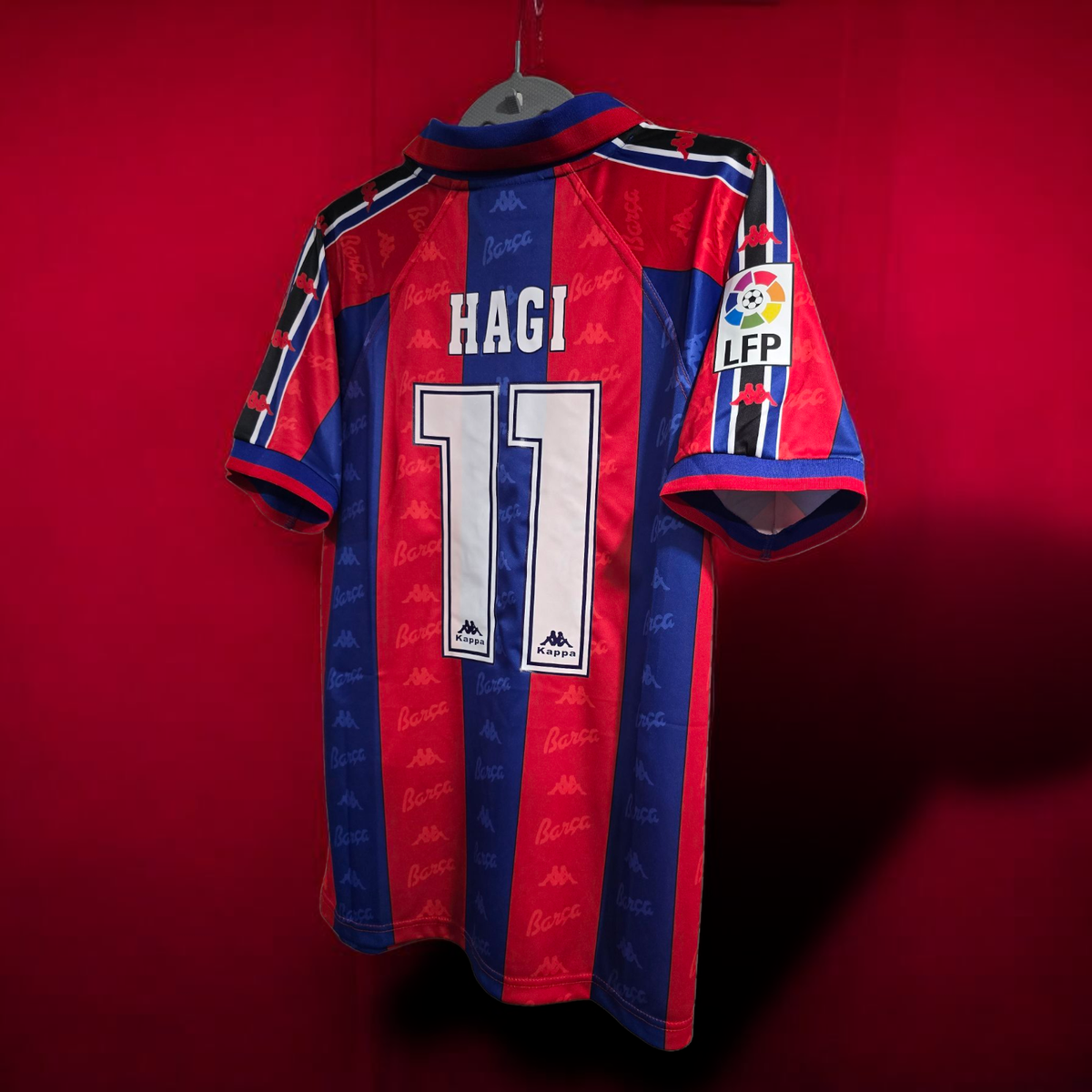 Barcelona FC Home 95/96 - Retro - Soccer - HAGI # 11 - Large Barcelona FC Home 95/96 - Retro - Soccer - HAGI # 11 - Large