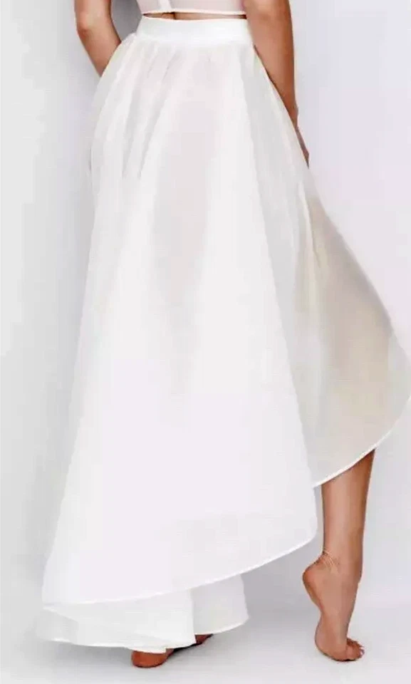 FALDA ALTA CON VOLANTES BAJOS Y BAJOS VICTORIA'S SECRET DETALLE LENTEJUELAS NUEVA Foto 2 de 4