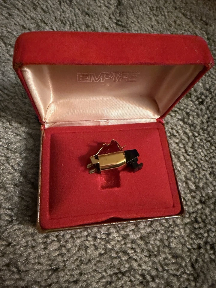 Vintage Empire 440E Stereo Cartridge / Elliptical Diamond & Presentation Case - Image 3 of 4