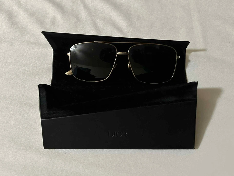 Очки солнцезащитные Dior Aviator Stellaire 03S классическая прямоугольная форма. должен быть отремонтирован  - Изображение 2 из 4