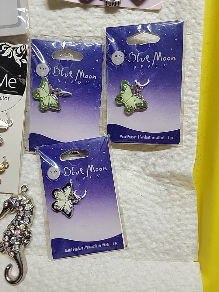 Contas Blue Moon, 13 Berloques Cavalo Marinho, Borboleta, Gato, Pavão.b9 - Imagem 2 de 4