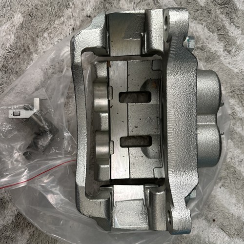 Brake Caliper Front Left Chevy W4500 W5500HD Tiltmaster GMC W4500 Forward Isuzu - Picture 2 of 4