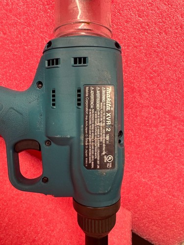 Makita XVR02 18V Lithium-Ion Brushless Cordless Pop Riveter, Tool Only - Picture 3 of 7