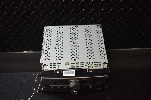2012 - 2015 Honda Pilot AM FM CD Stereo Radio Receiver 39100SZAA311M1 - Picture 4 of 4