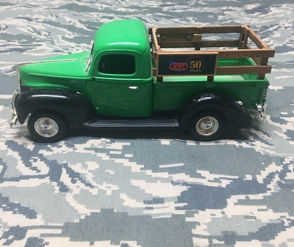 Ford 1940 Year of Manufacture Vintage Manufacture Diecast Pickup