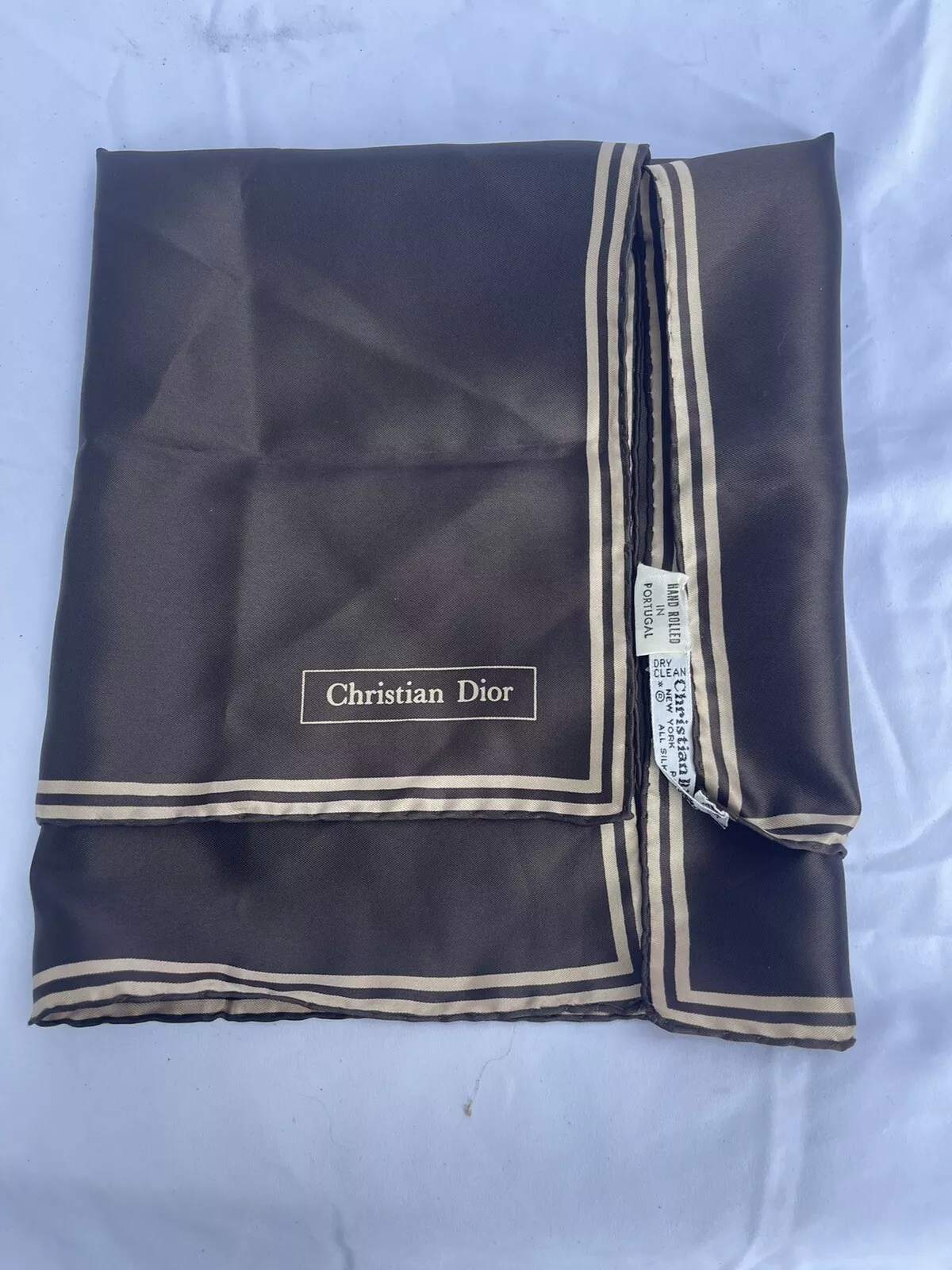 Écharpe vintage imprimée soie marron Christian Dior 18X18