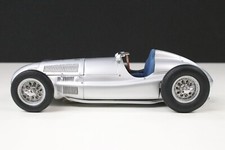 1/18 CMC Exclusive Modelle M-018 Mercedes Benz W165 1939 diecast model